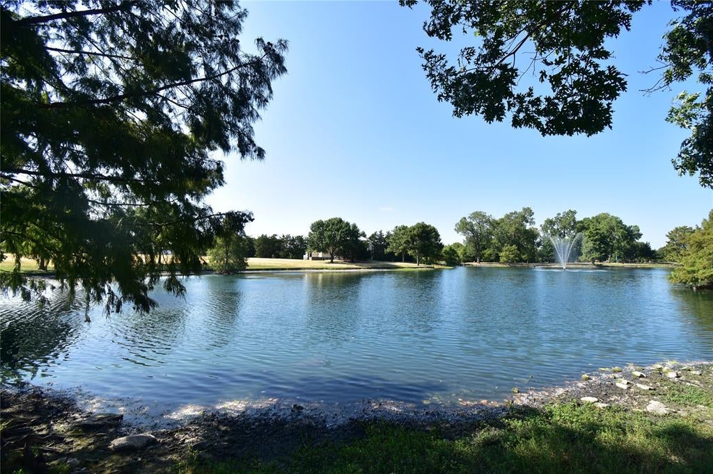 1109 Shadow Lakes Boulevard