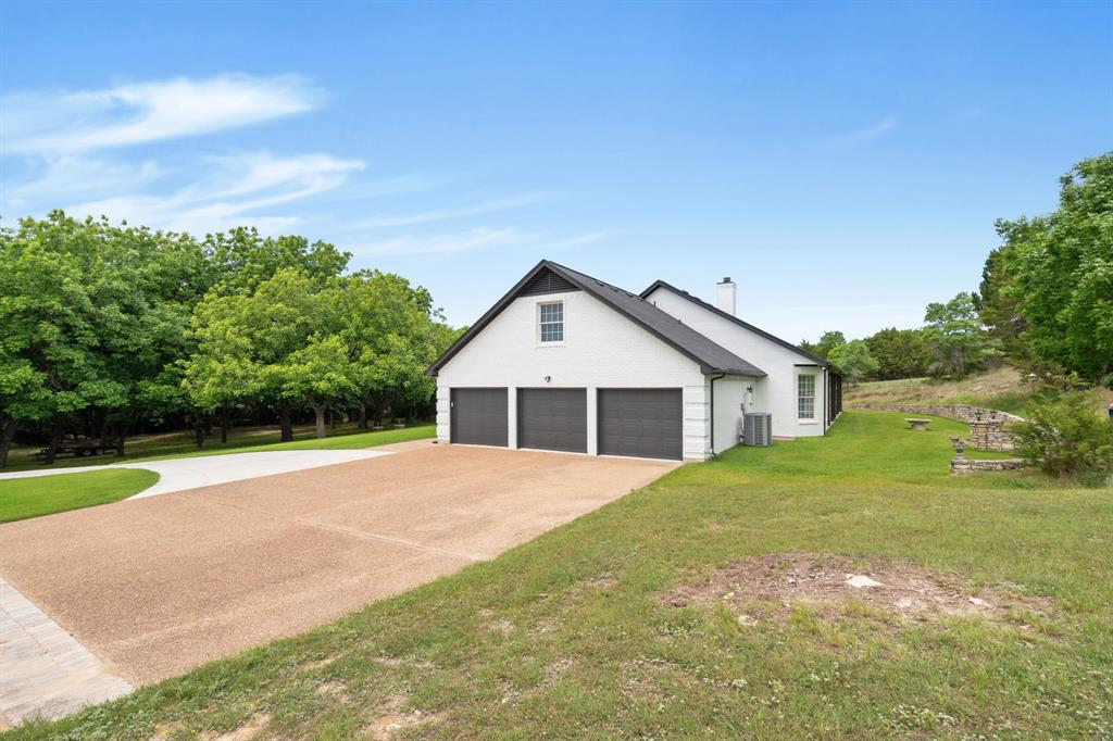 72 Crown Road