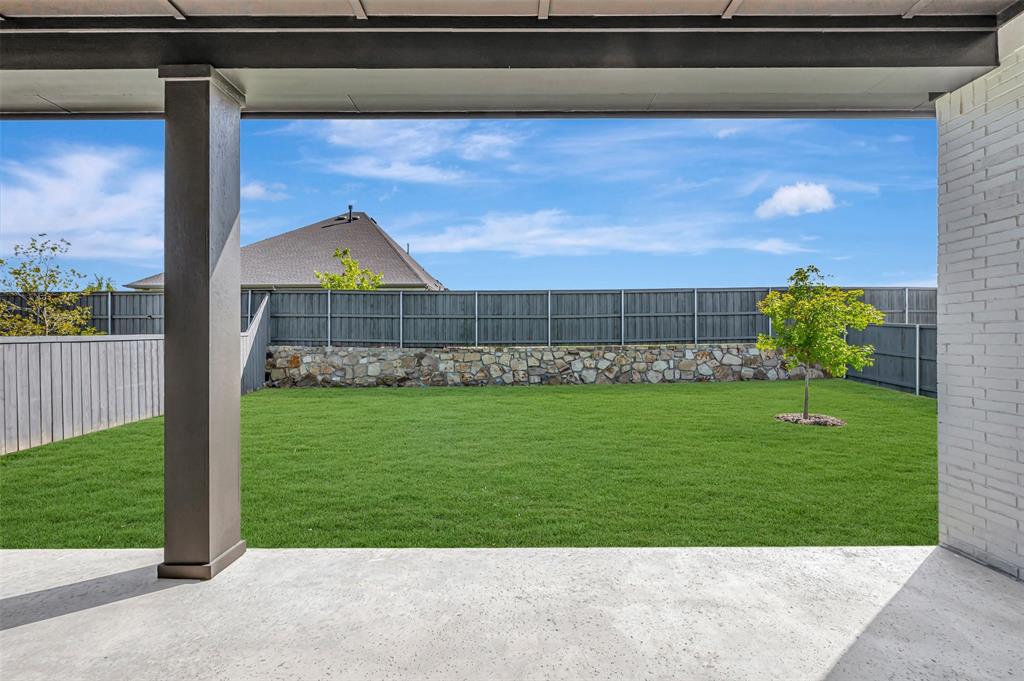 3551 Redbud Flower Trail