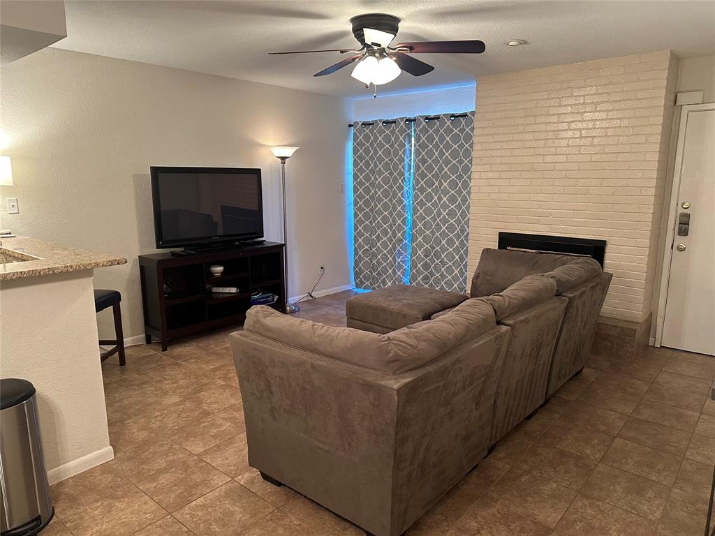 Hood Street Twnhs Condo - Residential Lease