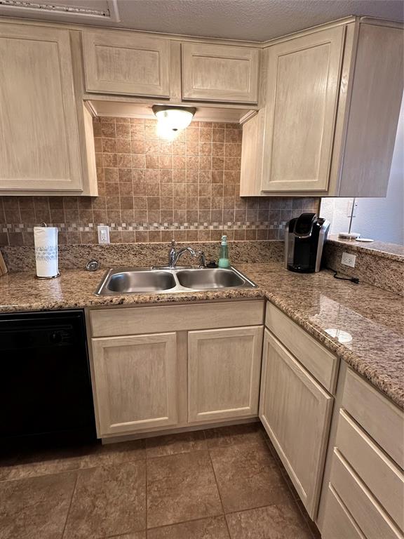 Hood Street Twnhs Condo - Residential Lease