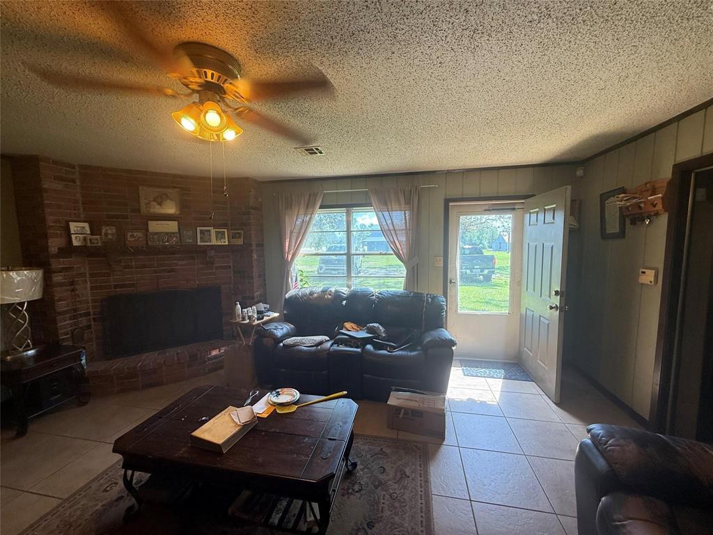 7039 County Road 3114