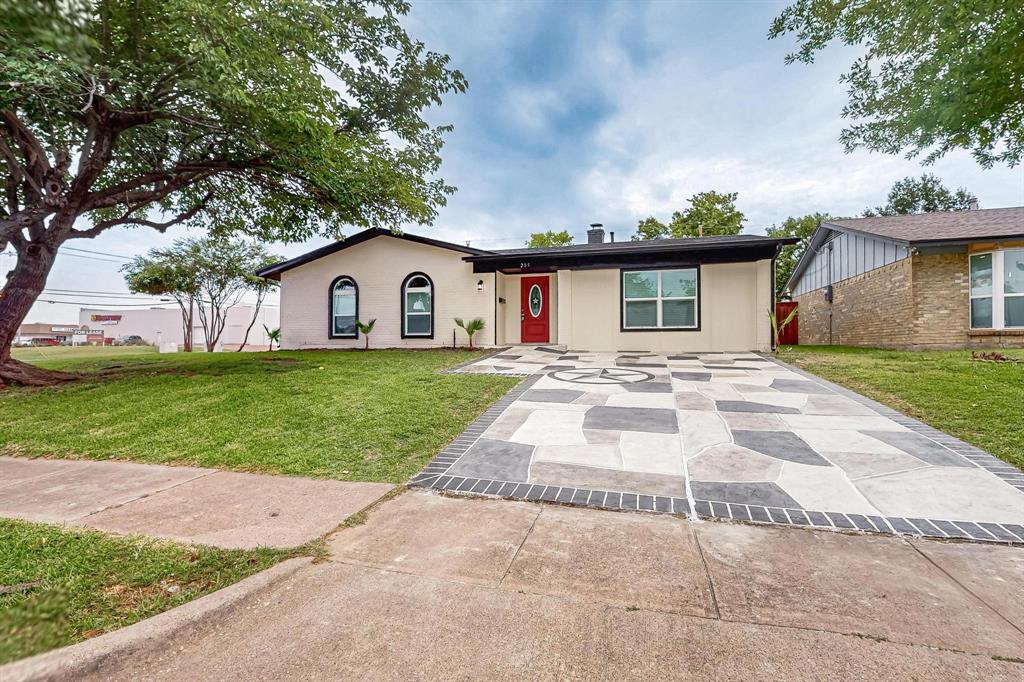 205 E Kearney Street