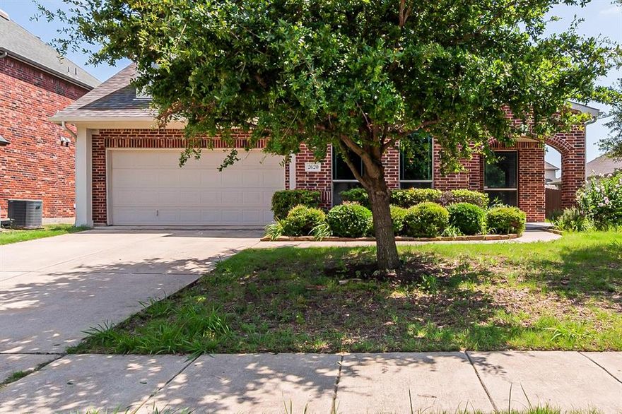 This Little Elm two-story cul-de-sac home offers granite countertops, and a two-car garage. Home utilities may be turned off due to weather conditions. This home has been virtually staged to illustrate its potential.