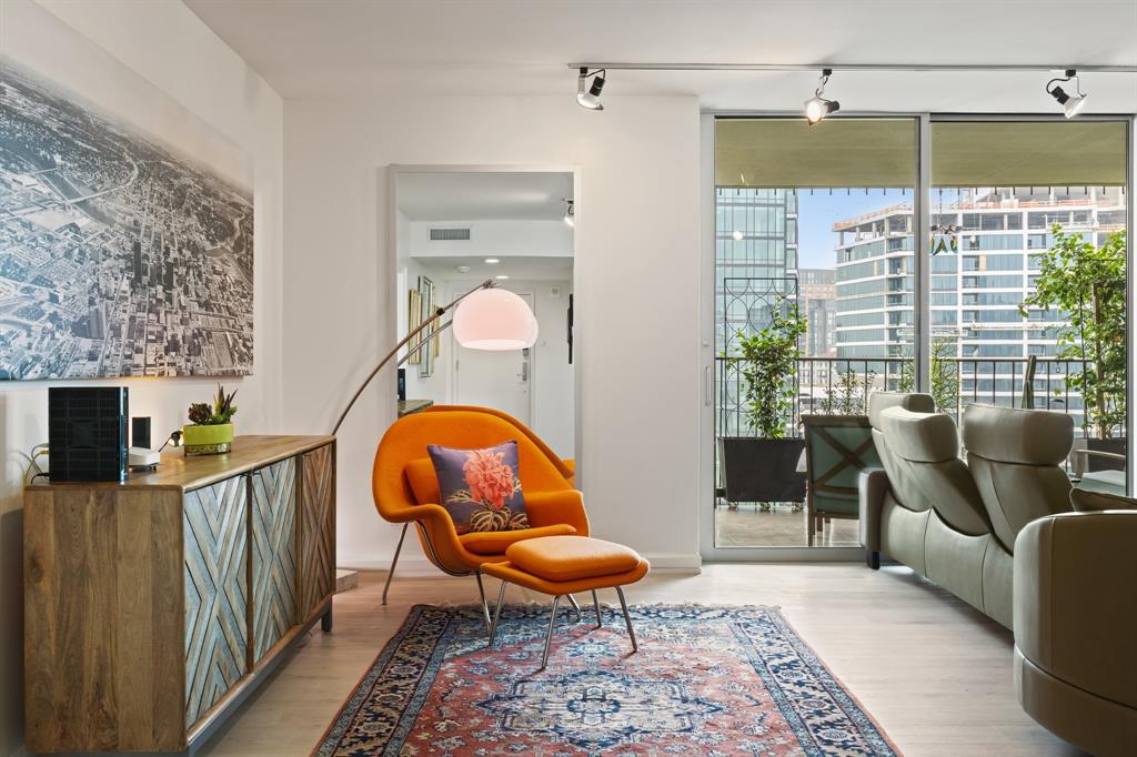 Park Towers Condominiums - Residential