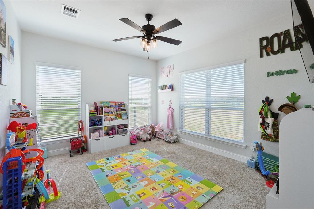 5812 W Sky Hawk Trail