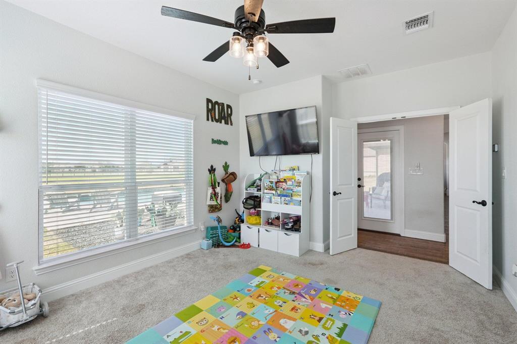 5812 W Sky Hawk Trail