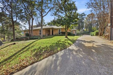 534 W Red Bird Lane Duncanville TX 75116