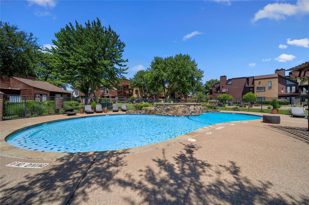 Oak Creek Condo - Residential