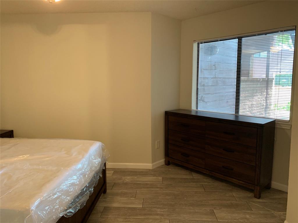 Oak Creek Condo - Residential