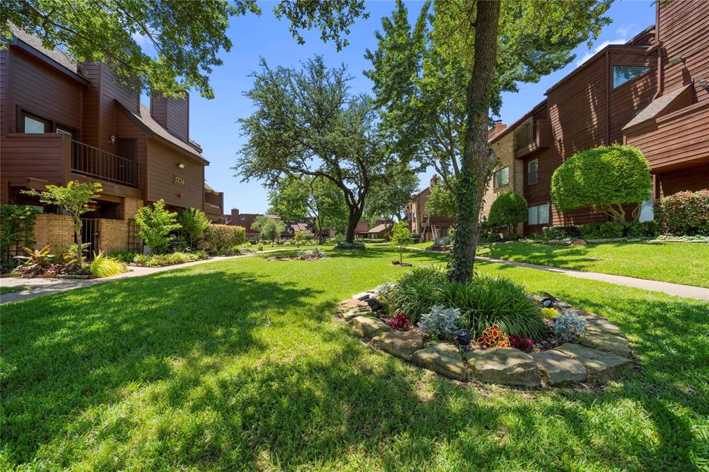 Oak Creek Condo - Residential