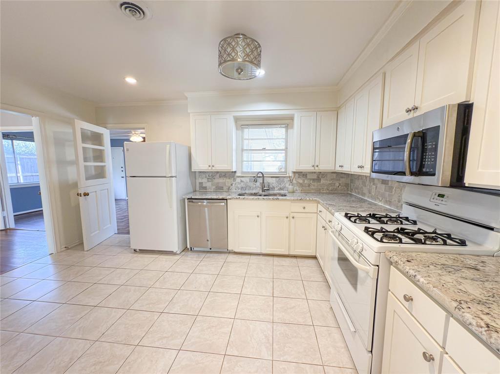 Davilla Drive Estates - Residential Lease