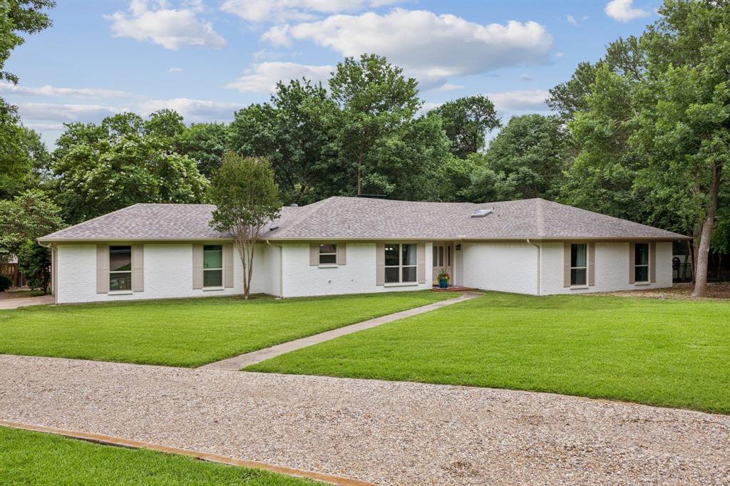 780 River Oaks Drive