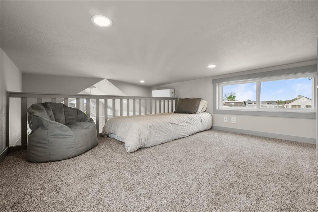 Peninsula Point - Residential