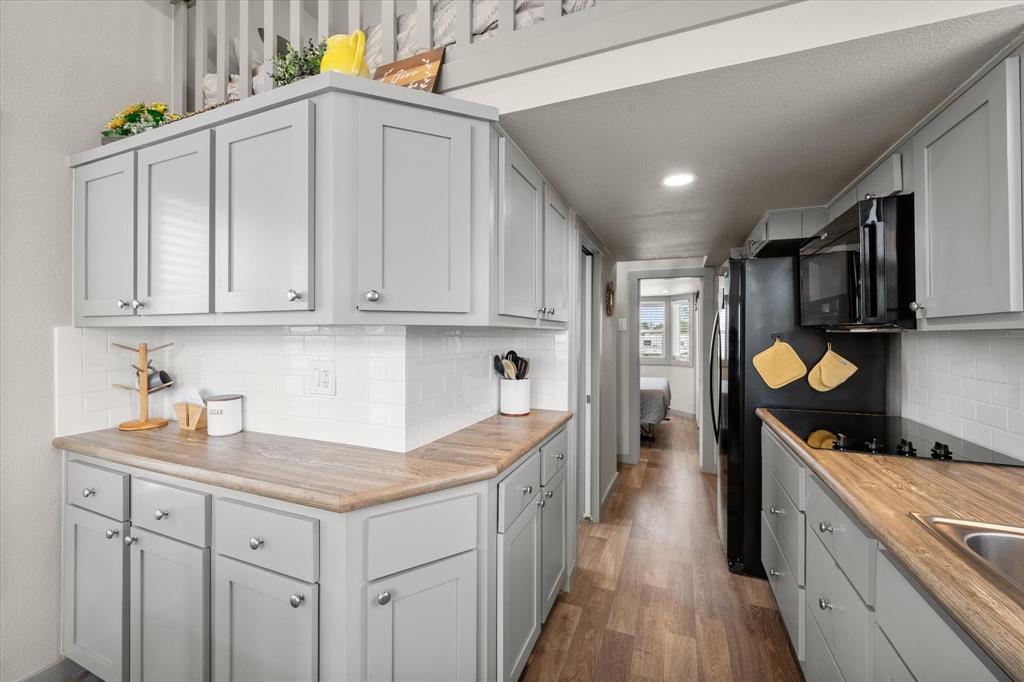 Peninsula Point - Residential