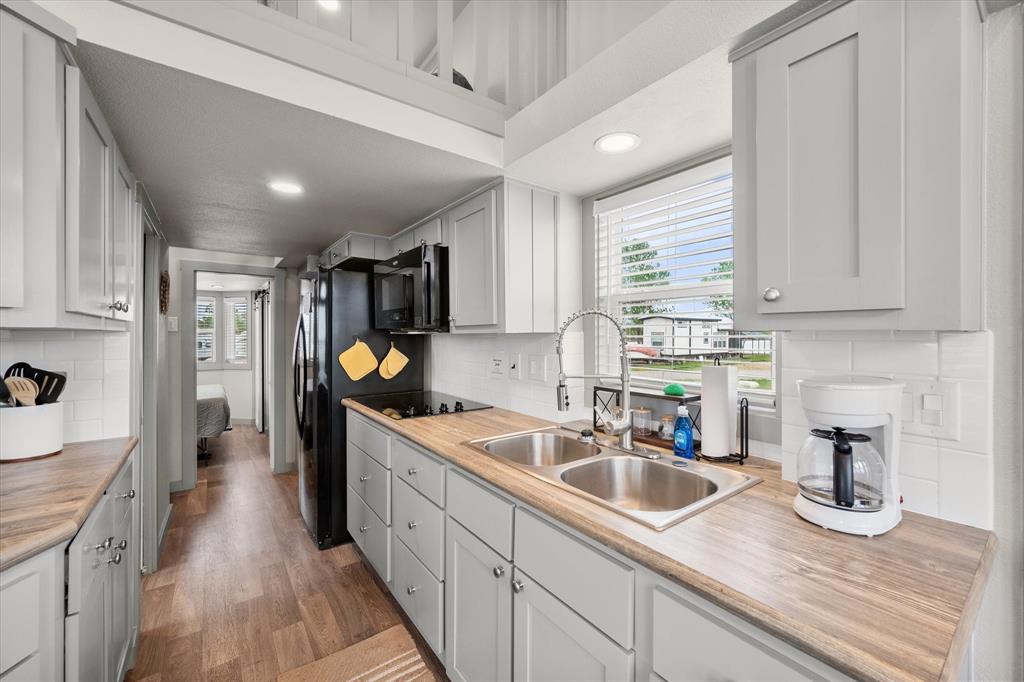 Peninsula Point - Residential