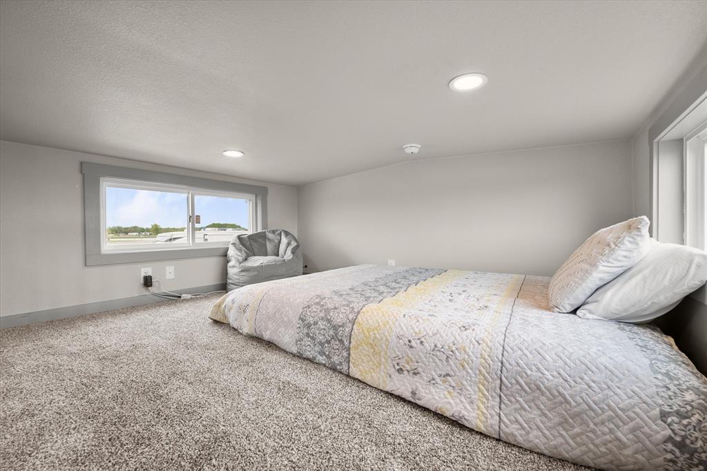 Peninsula Point - Residential