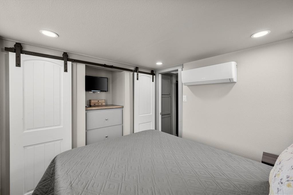 Peninsula Point - Residential