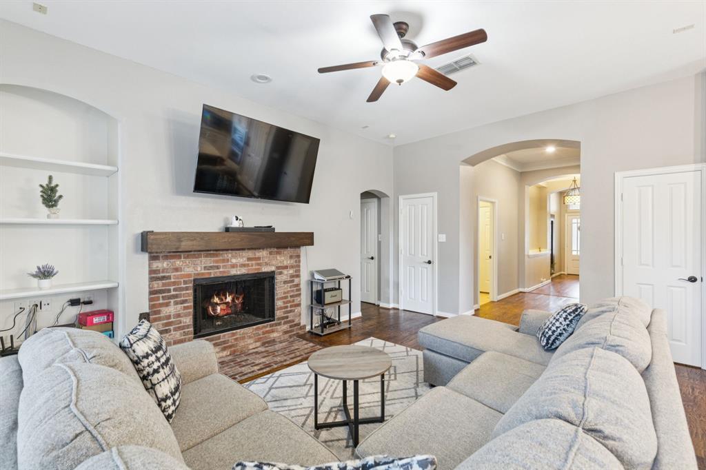 2209 Red Hawk Lane