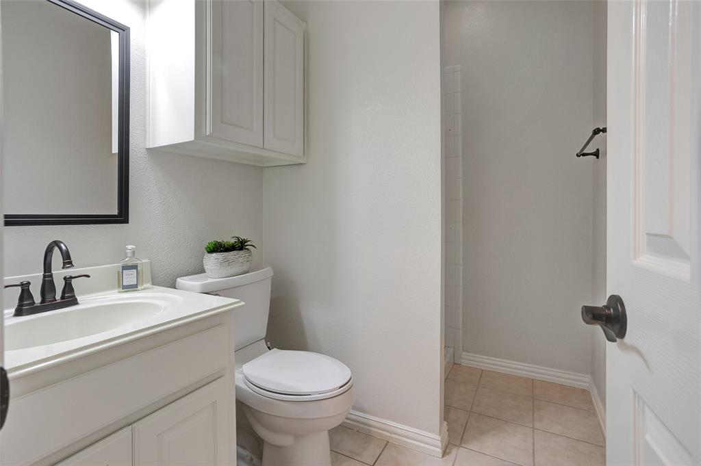 Hulen Bend - Residential Lease