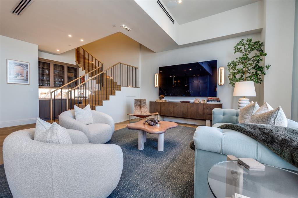 South Tower Residences - Residential