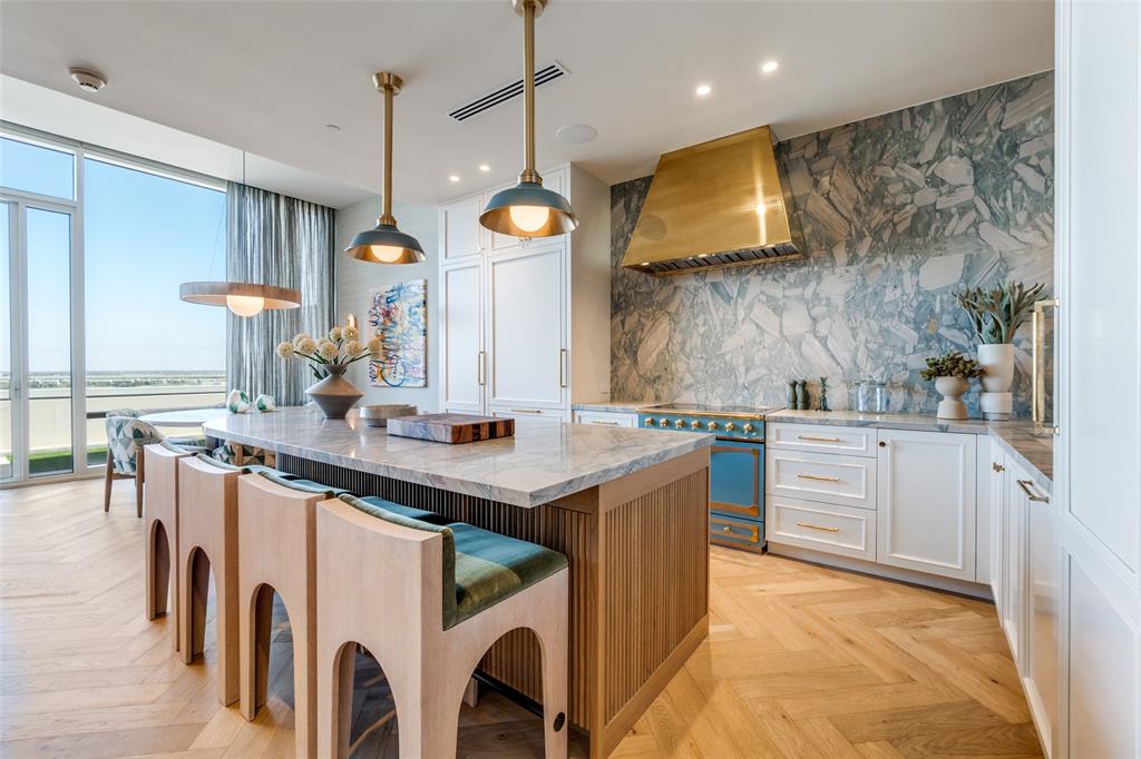 South Tower Residences - Residential