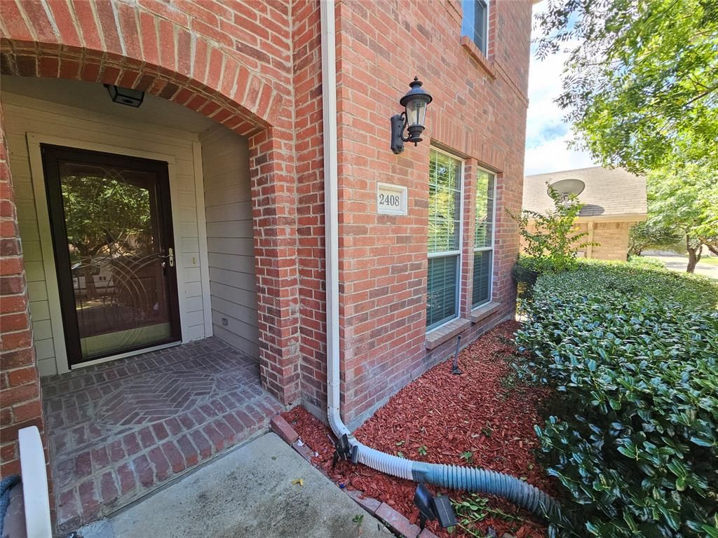 Photo of 2408 Finch Drive, Mesquite, TX 75181 (MLS # 21068202)