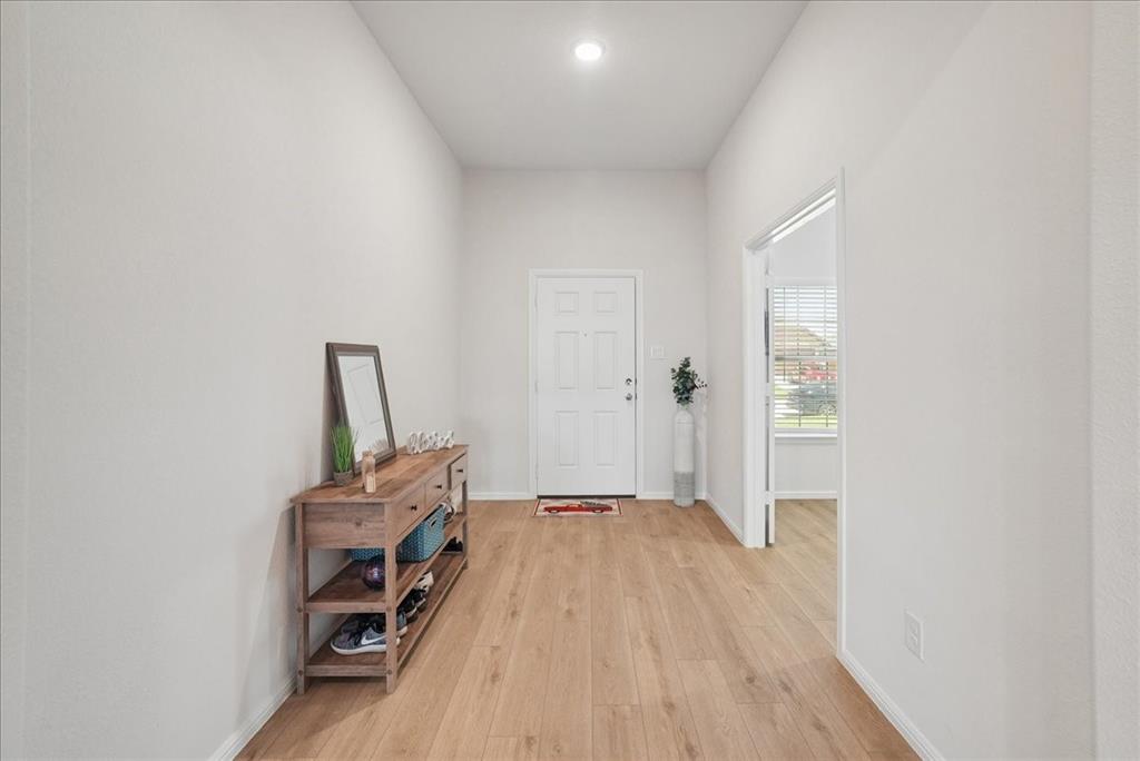 1004 Pineview Lane