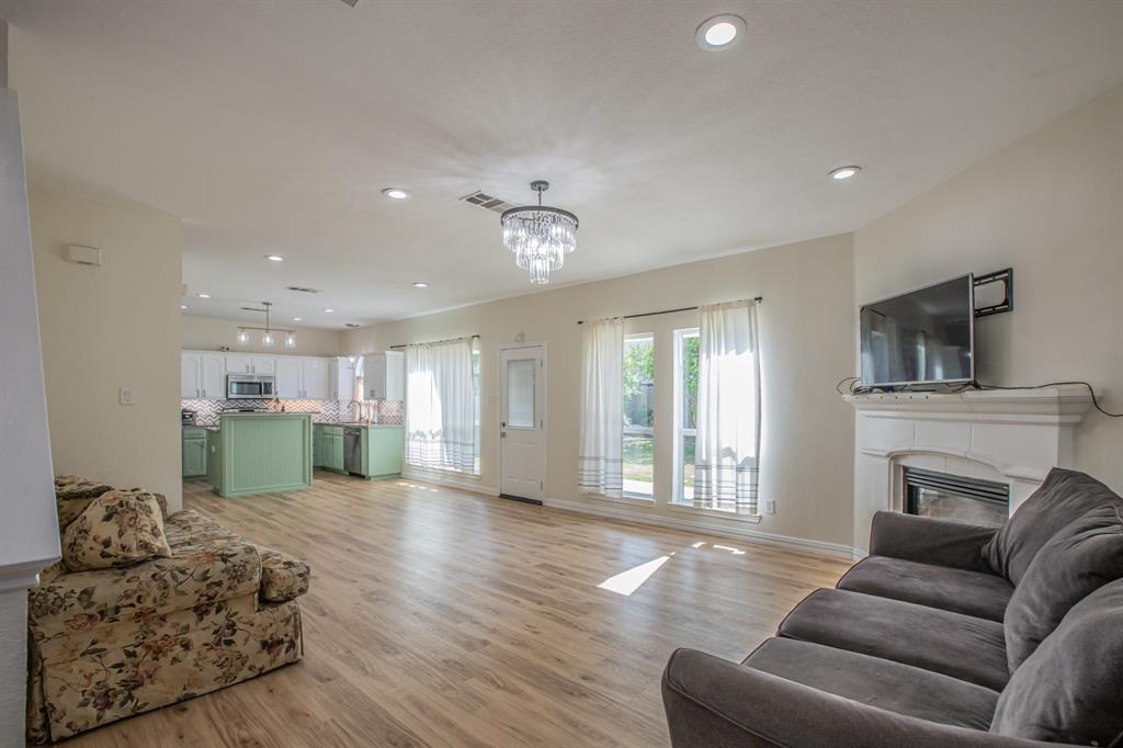 5921 Ash Flat Drive