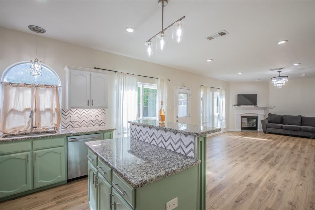 5921 Ash Flat Drive