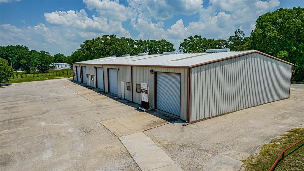 Uriah Martin Surv Abs #384 - Commercial Lease