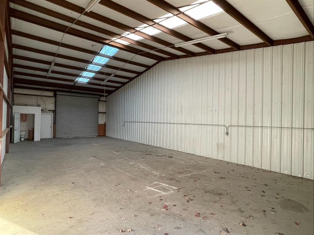 Uriah Martin Surv Abs #384 - Commercial Lease