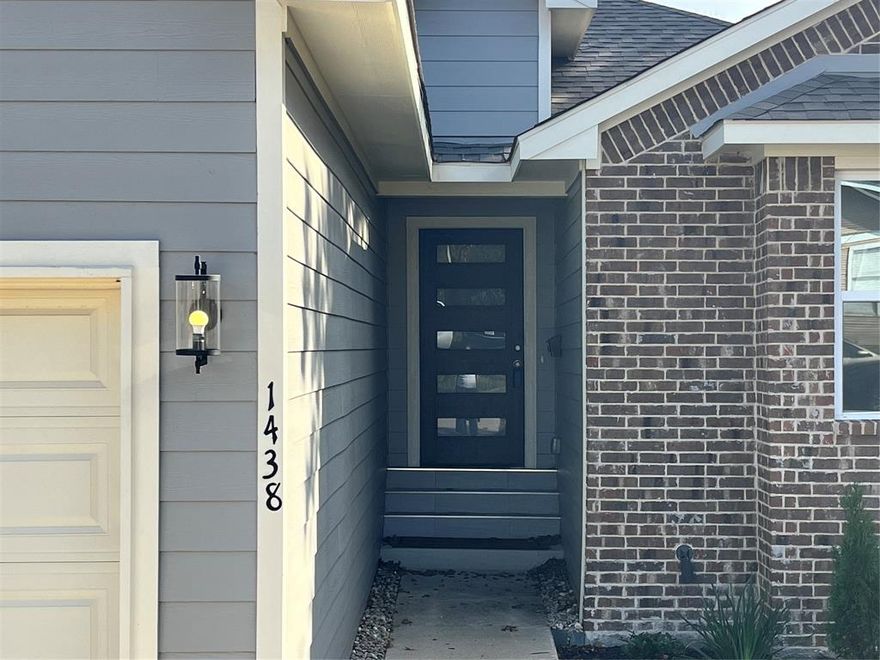 Completed New Construction! An excellent opportunity in the Edgemont Community. This beautiful home features three bedrooms, two full baths, and an open-concept living and dining floor plan. The spacious kitchen offers granite countertops, an Island, abundant cabinetry, and a walk-in pantry. Wood laminate flooring flows through the main living areas, with tile and carpet in the bedrooms. Enjoy effortless entertaining in the expansive backyard. The primary suite showcases a tray ceiling, recessed lighting, and a charming sitting window. Accepting offers now!...