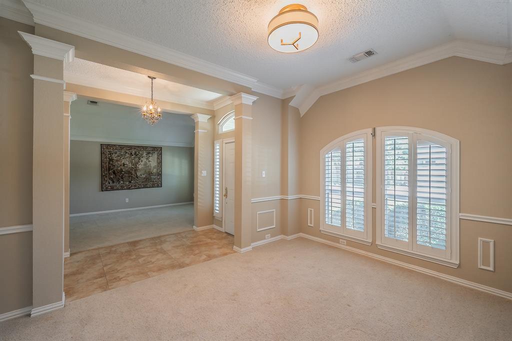 2709 Cobblestone Drive