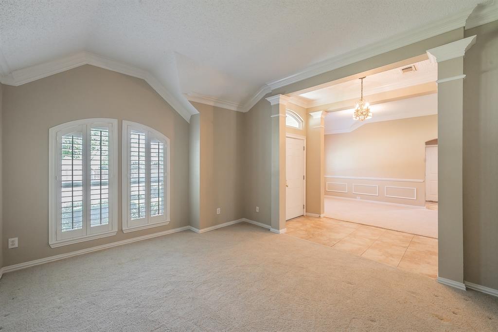 2709 Cobblestone Drive