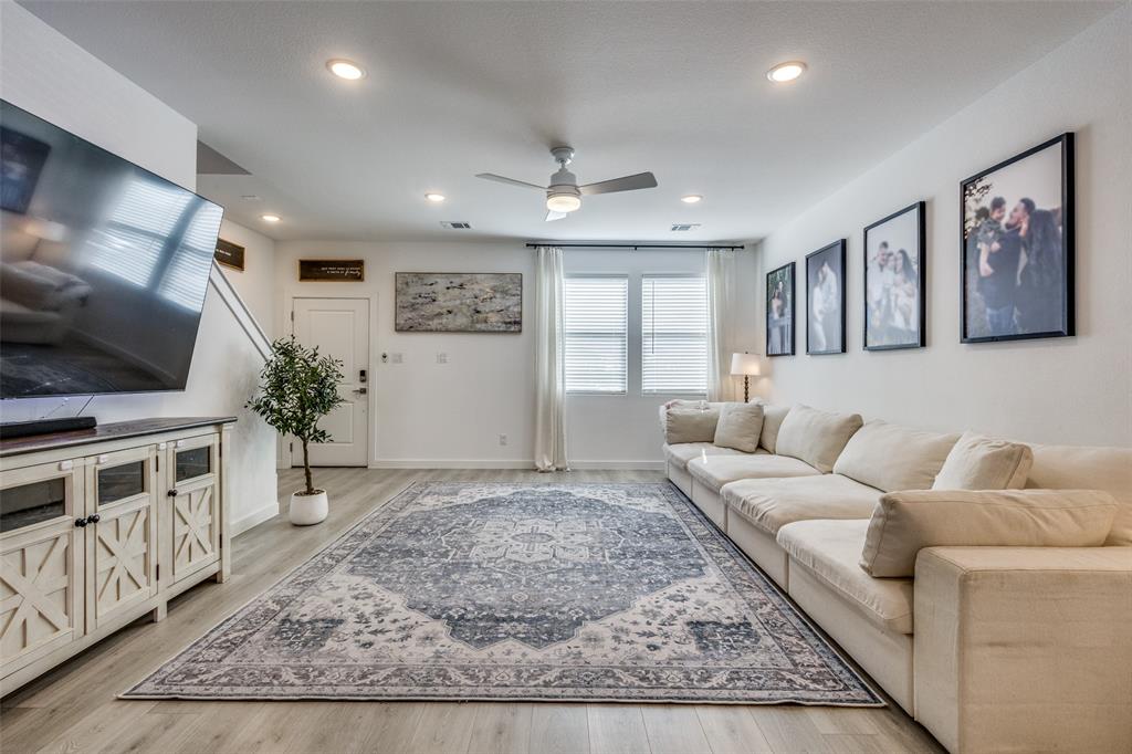 Rolling Ridge - Residential