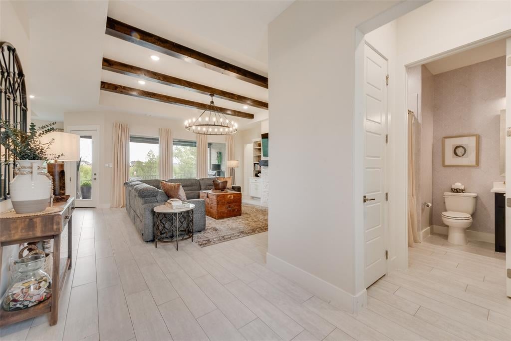830 Rio Vista Lane