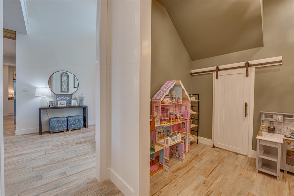 Woodland Shores Estate - Residential