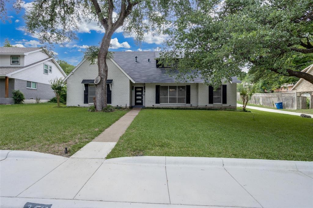 311 Glen Oaks Boulevard