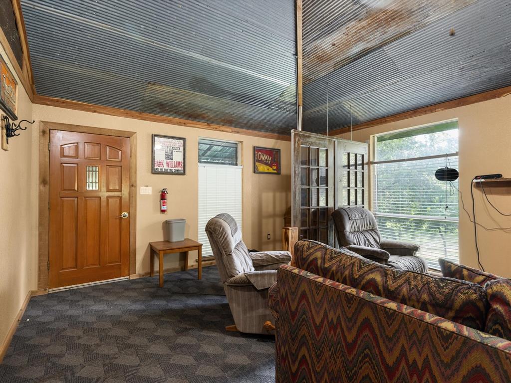 7144 River Trail