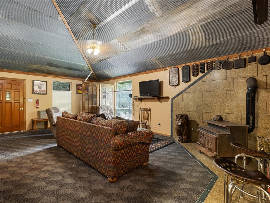 7144 River Trail