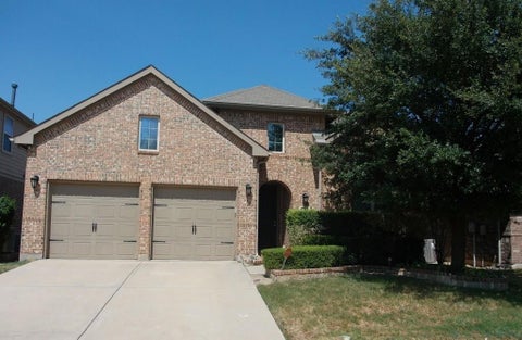 Photo of 1136 Crest Meadow Drive, Fort Worth, TX 76052 (MLS # 21388830)