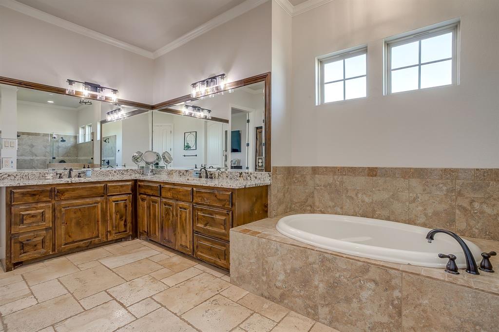 Bella Flora - Residential