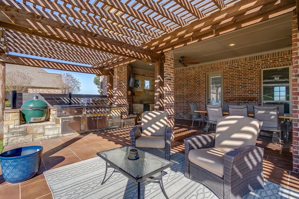 Bella Flora - Residential