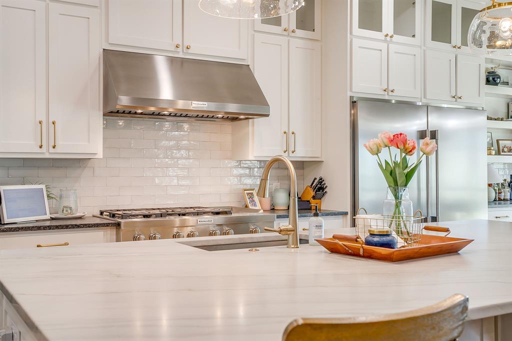 Bella Flora - Residential