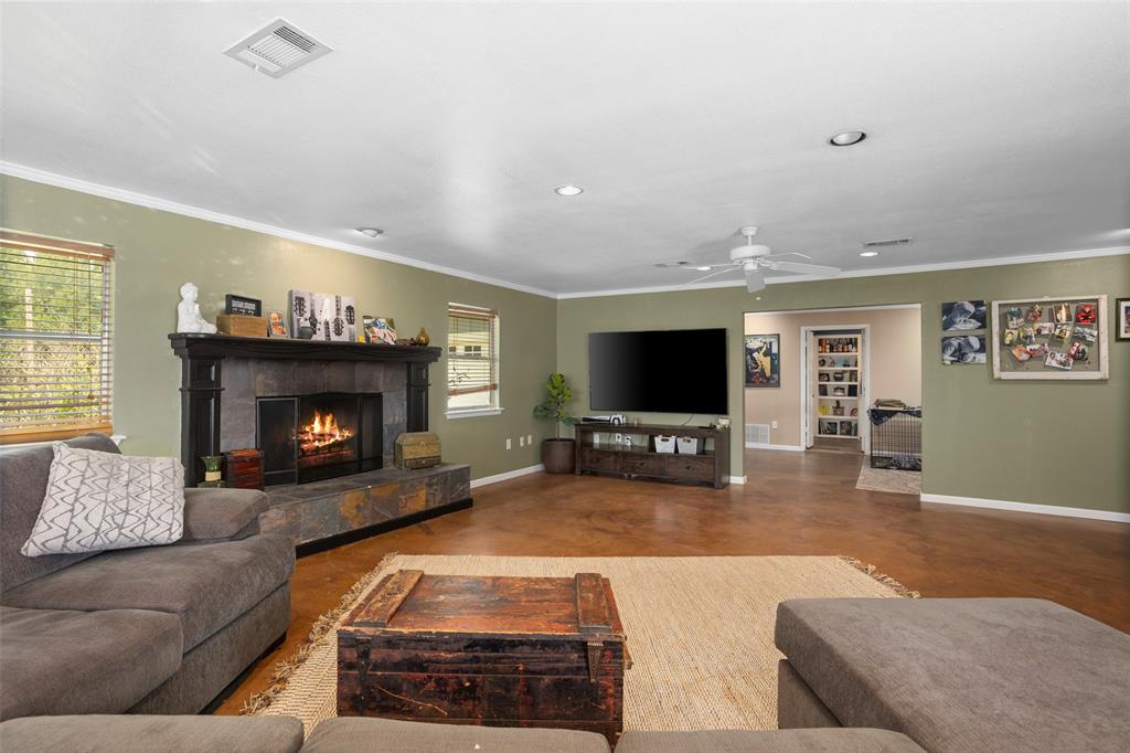 MUNRO, HUGH JR SURVEY ABSTRACT 1865 TRACT 1A1 - Residential