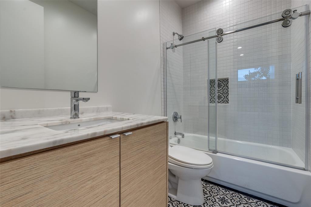 1505 N Haskell Avenue 3