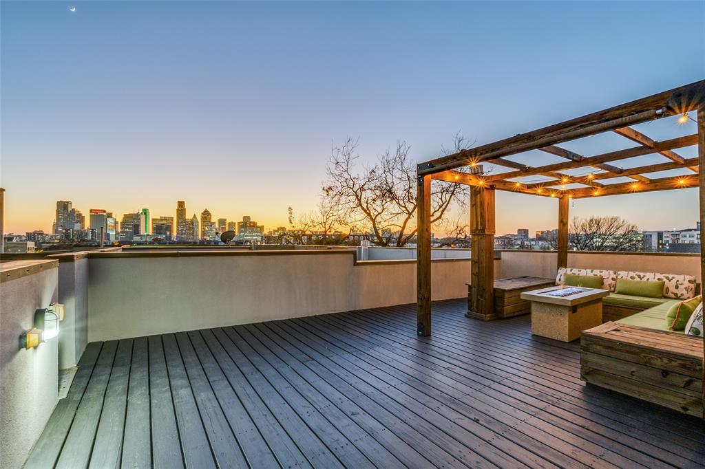 DWELLINGS AT HASKELL CONDO - Residential