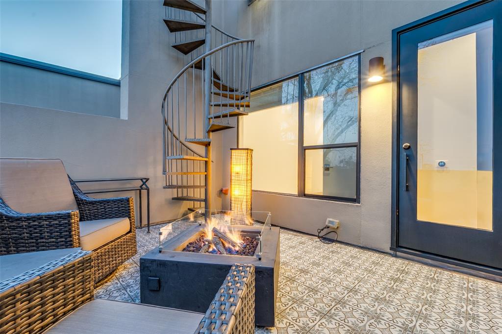 DWELLINGS AT HASKELL CONDO - Residential