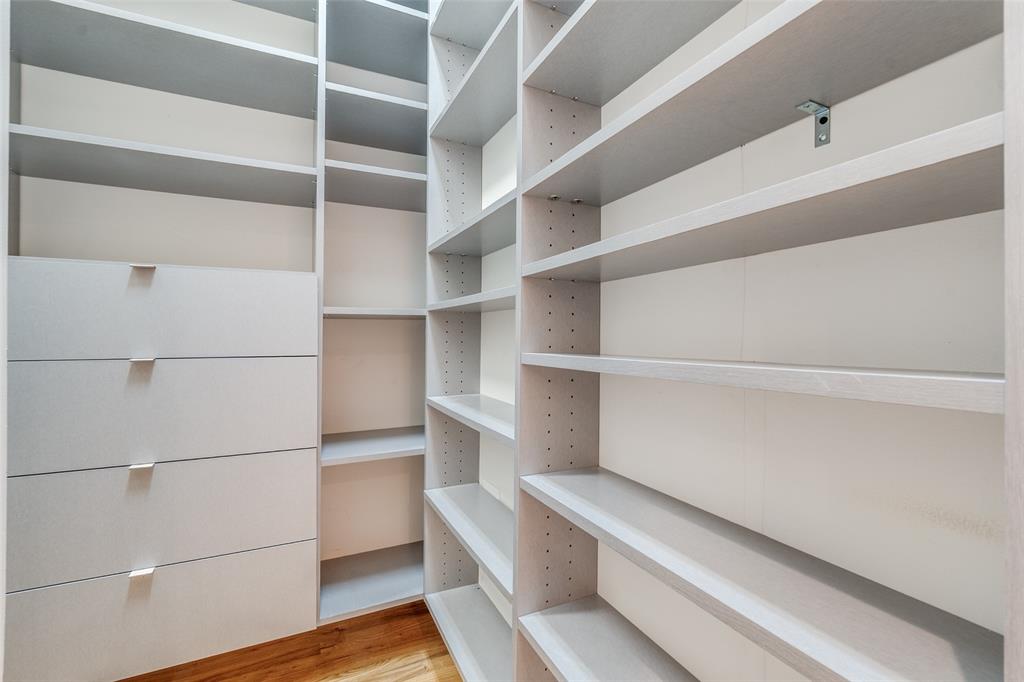 DWELLINGS AT HASKELL CONDO - Residential